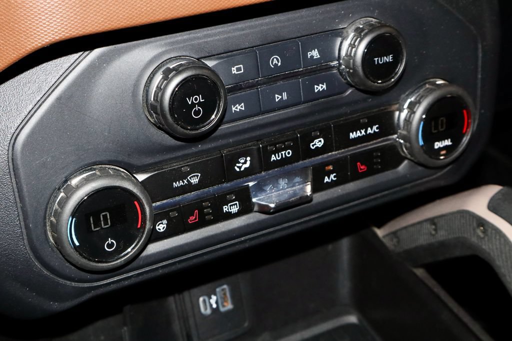 Certified 2024 Ford Bronco Outer Banks AWD/4WD image 32