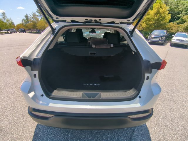 Used 2023 Toyota Venza LE AWD/4WD image 23