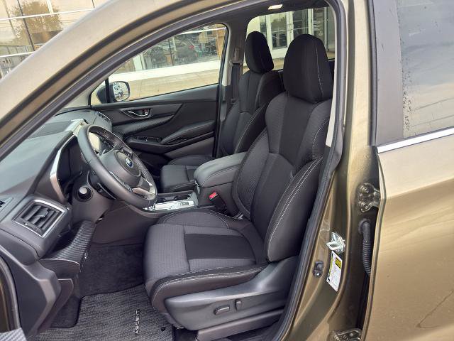 Used 2025 Subaru Ascent Premium AWD/4WD image 11