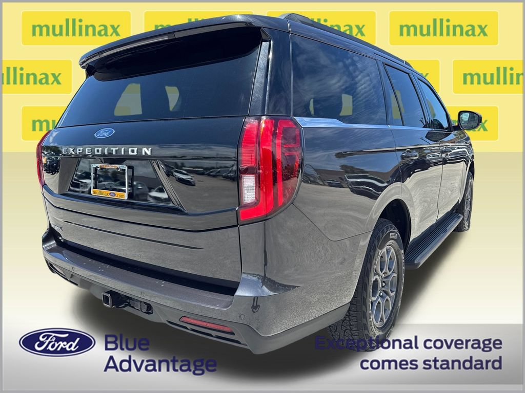 Certified 2025 Ford Expedition Active RWD image 4