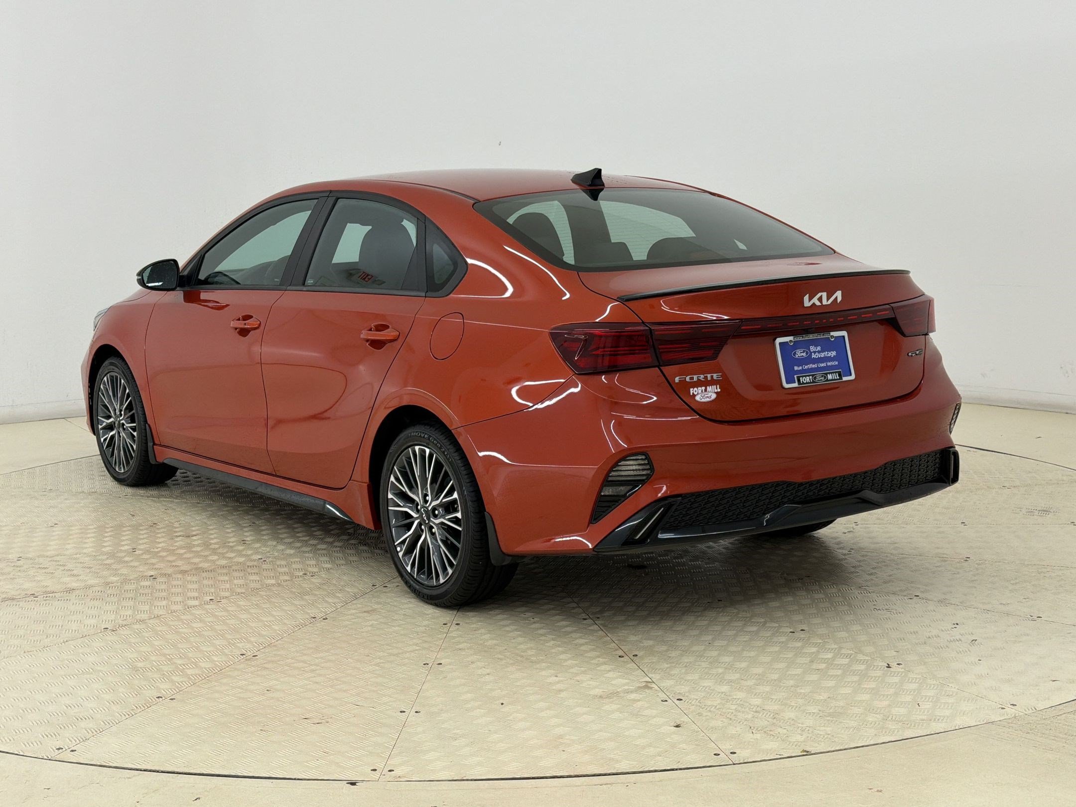 Used 2023 Kia Forte GT-Line FWD image 3
