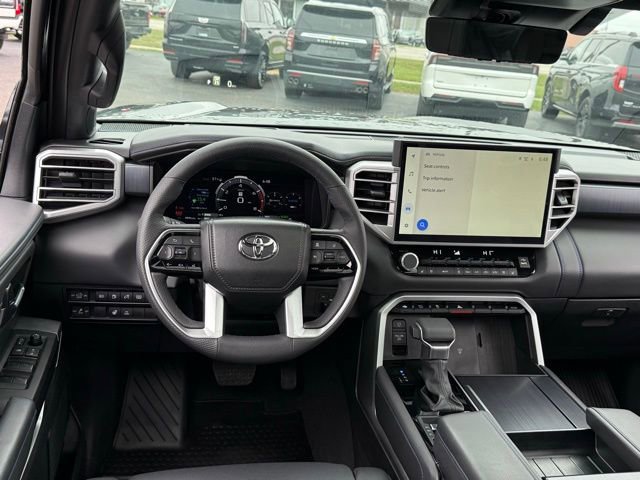 Used 2025 Toyota Tundra Platinum image 25
