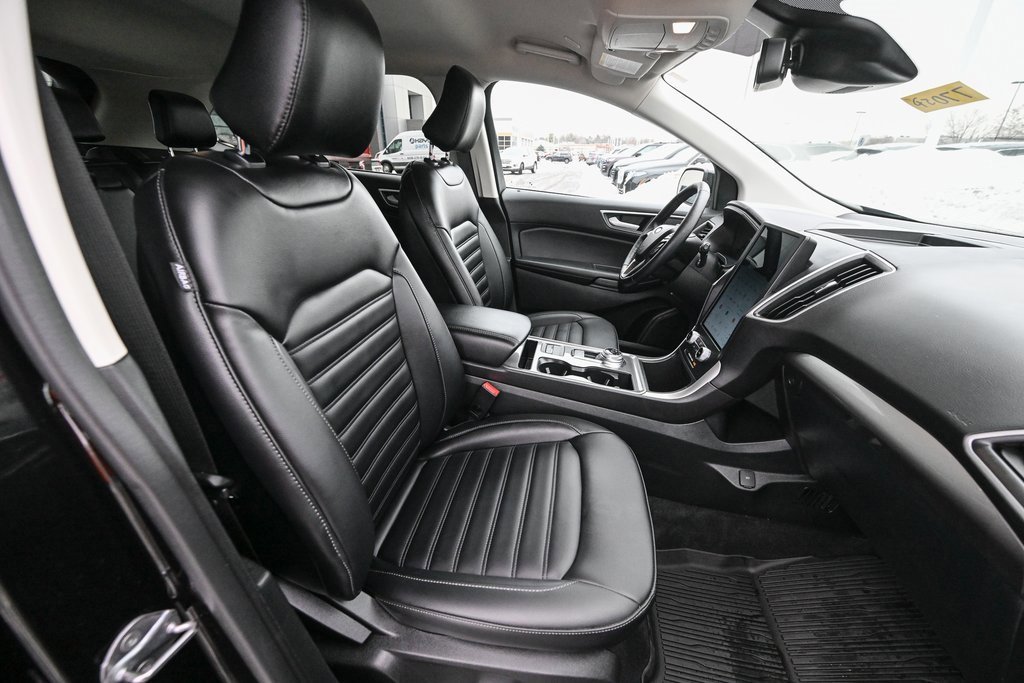 Certified 2024 Ford Edge SEL w/ Convenience Package image 30