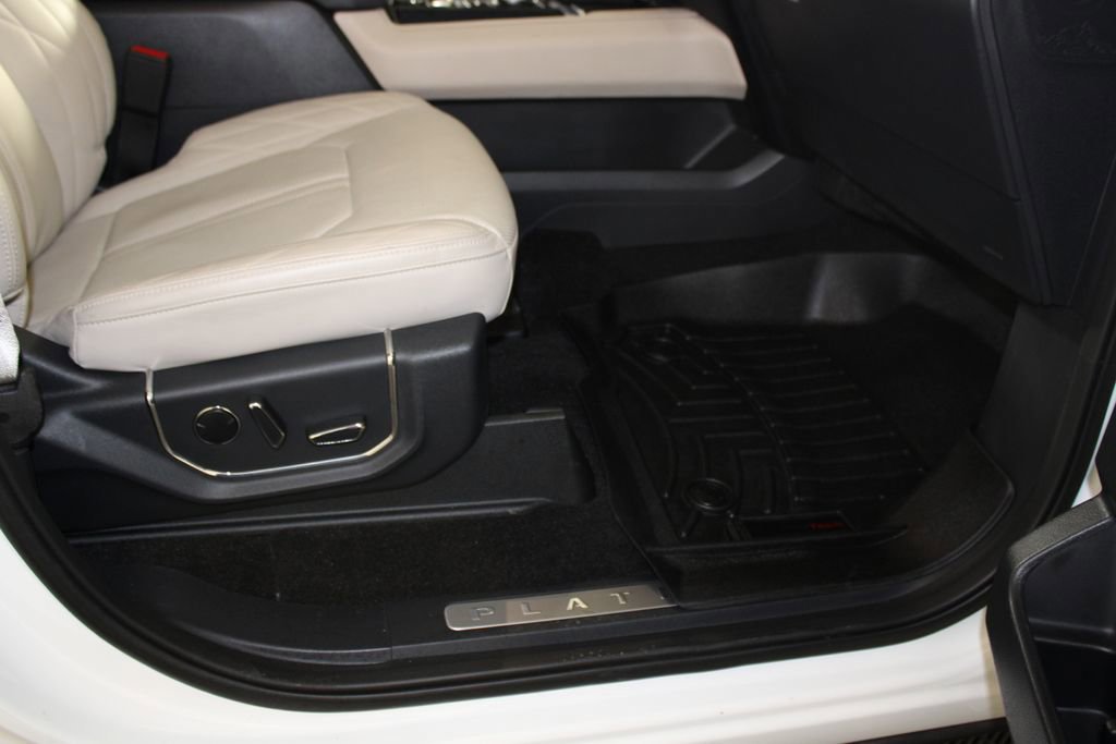 Certified 2023 Ford Expedition Platinum image 11