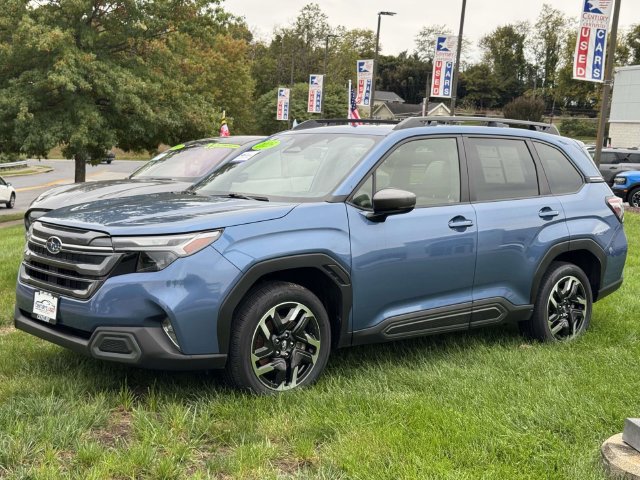 Used 2025 Subaru Forester Limited AWD/4WD image 6