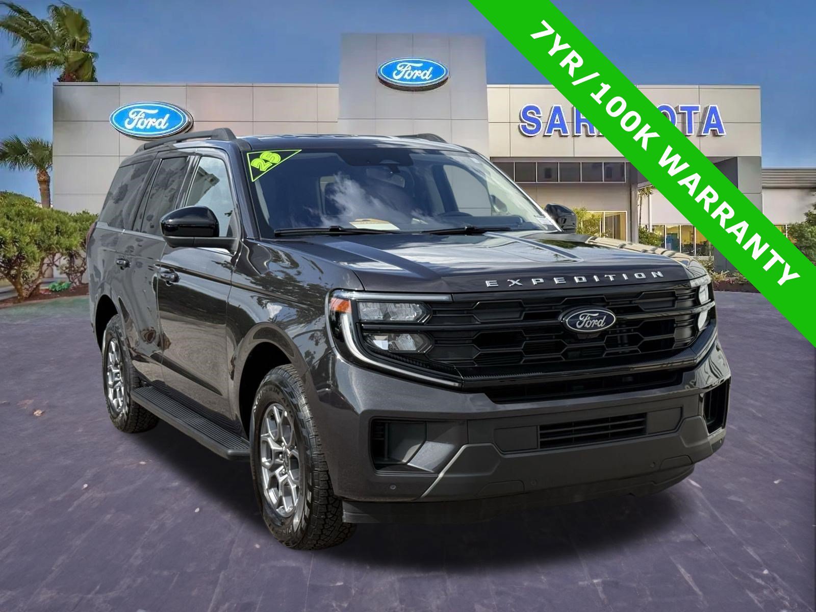 Certified 2025 Ford Expedition Active RWD image 1