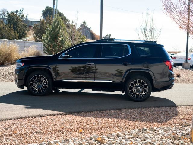 Used 2023 GMC Acadia Denali w/ Black Diamond Edition image 4