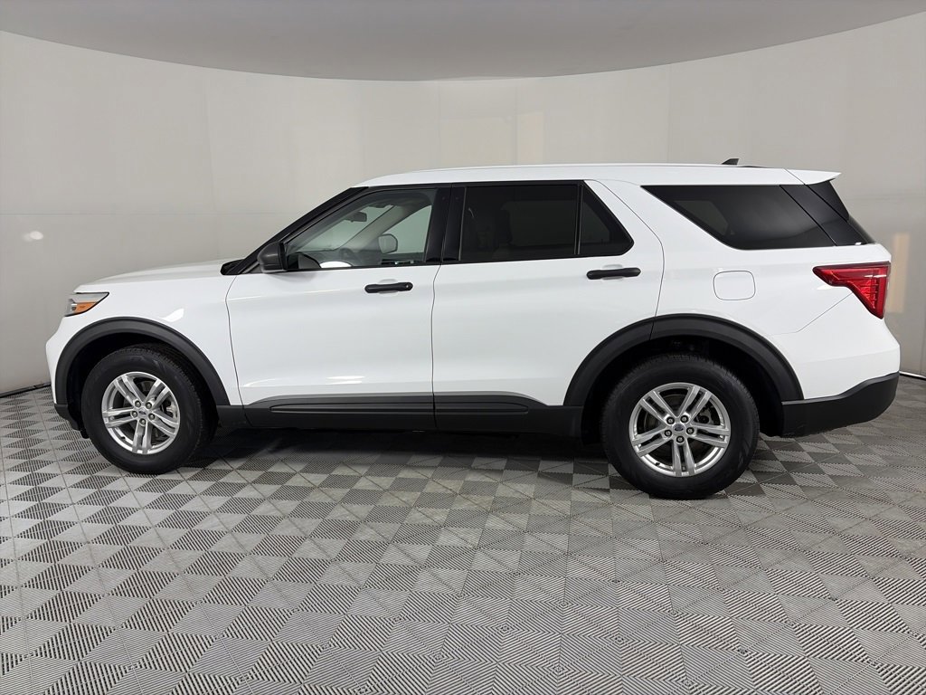 Certified 2022 Ford Explorer 4WD image 2