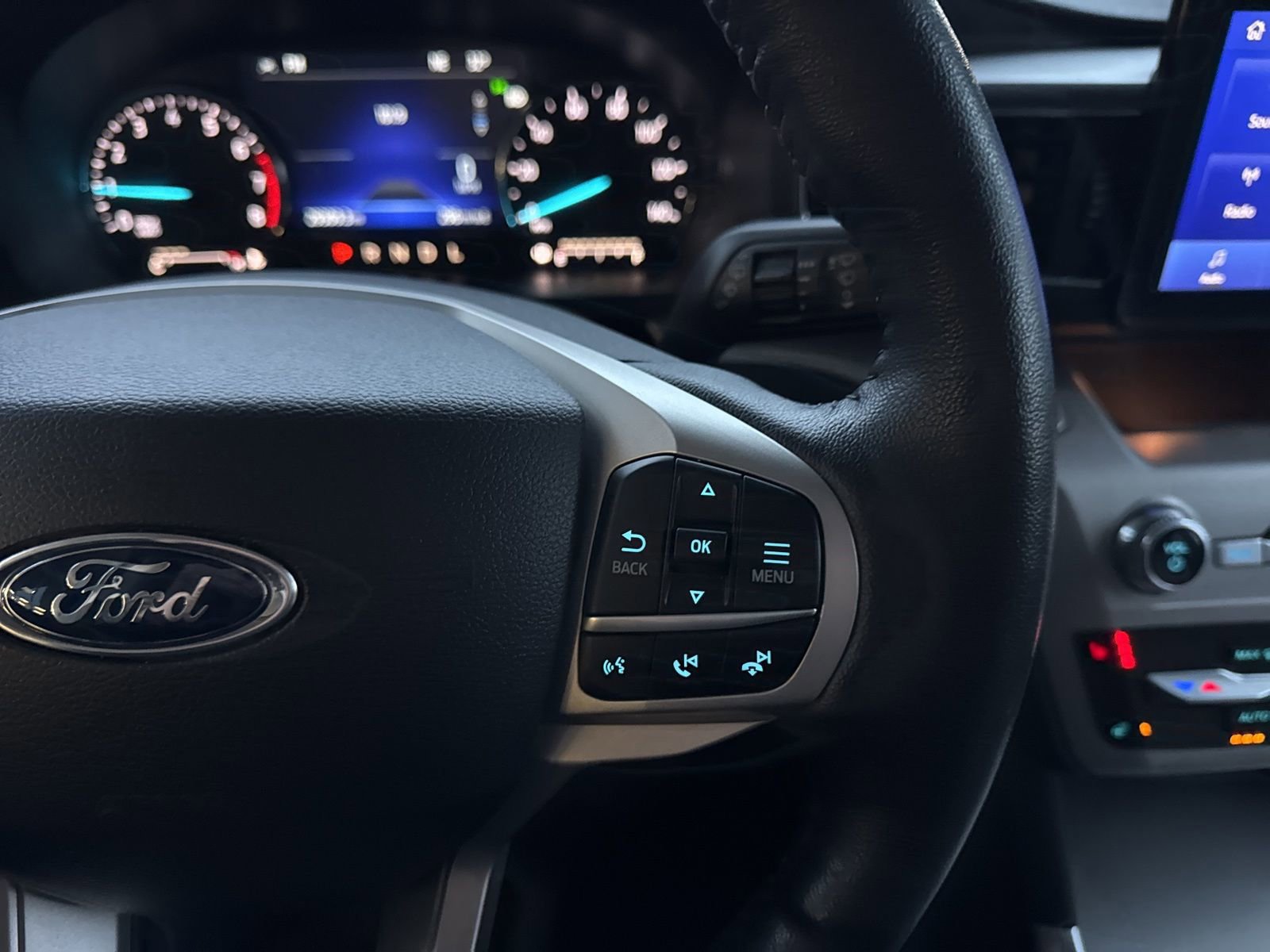 Certified 2023 Ford Explorer XLT w/ Equipment Group 202A image 31