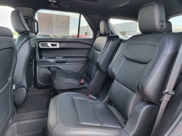 Certified 2020 Ford Explorer XLT w/ Equipment Group 202A AWD/4WD image 21