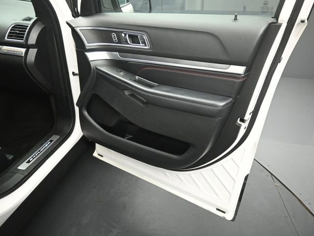 Certified 2018 Ford Explorer Sport AWD/4WD image 34