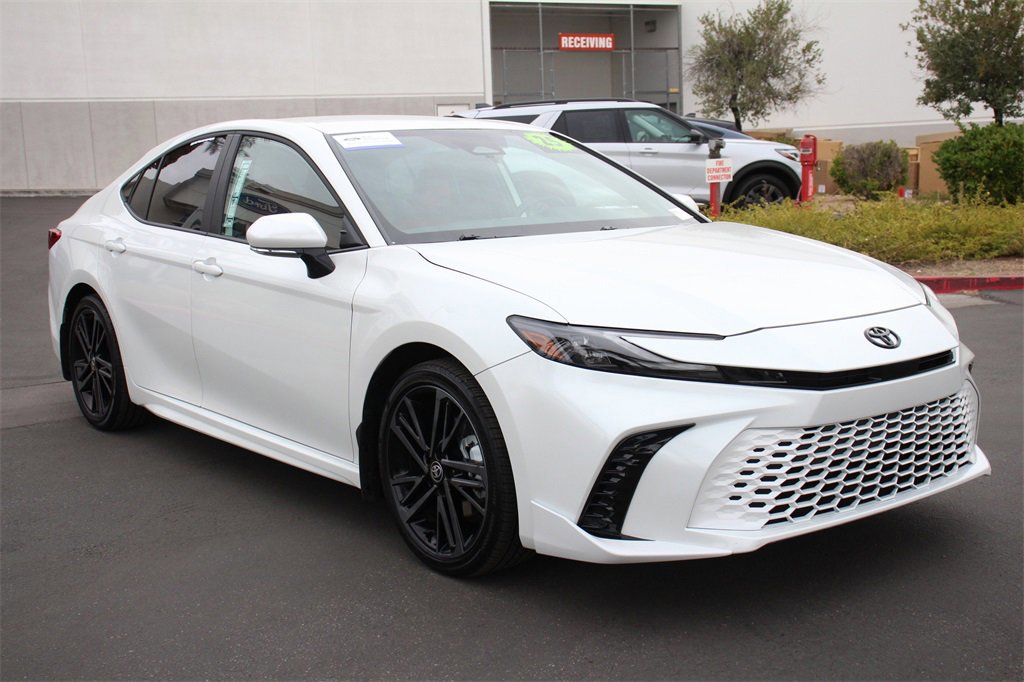 Used 2025 Toyota Camry XSE image 10