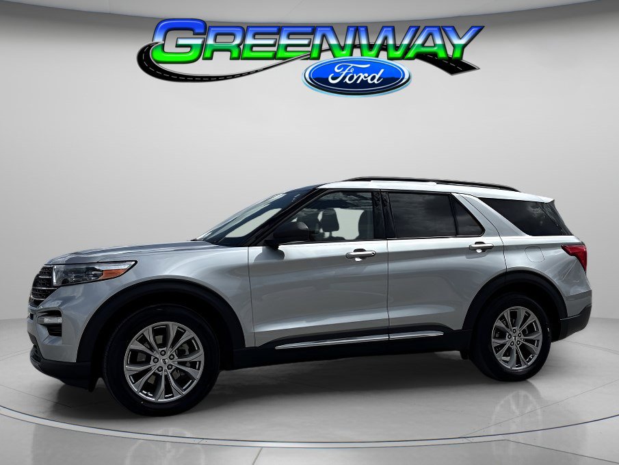 Certified 2023 Ford Explorer XLT w/ Equipment Group 202A