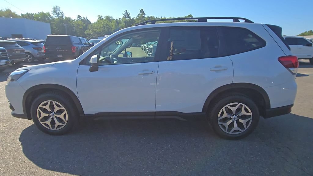 Used 2024 Subaru Forester Premium AWD/4WD image 17