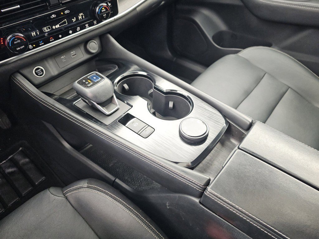 Used 2021 Nissan Rogue SL AWD/4WD image 32