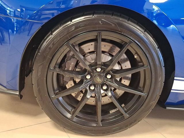 Certified 2017 Ford Mustang Shelby GT350 RWD image 9