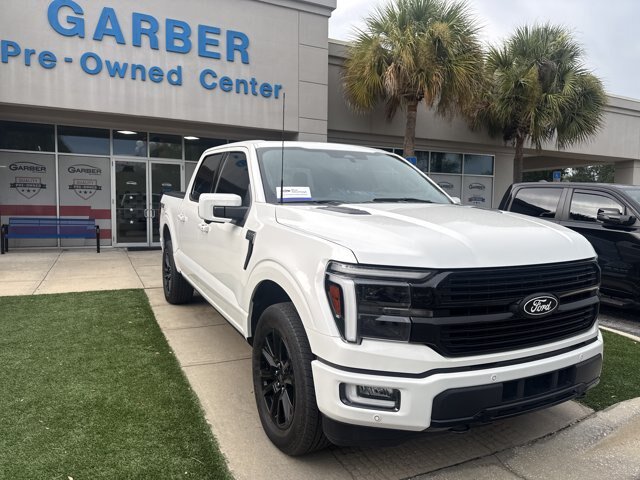 Certified 2025 Ford F150 Platinum w/ Equipment Group 702A High AWD/4WD image 3
