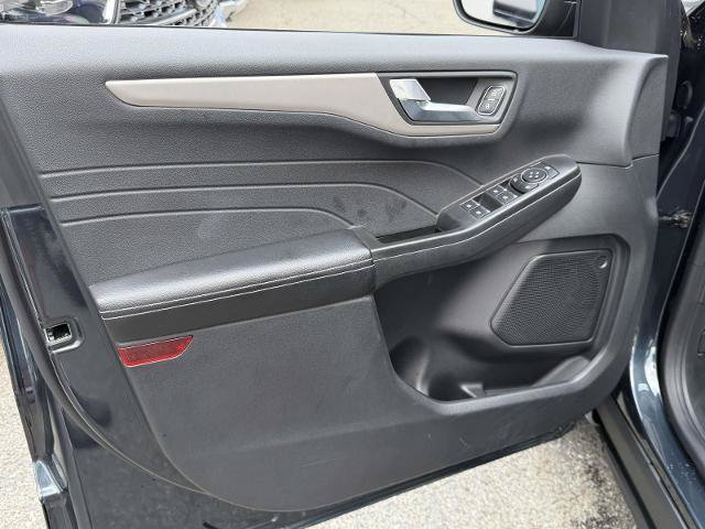 Certified 2022 Ford Escape SEL AWD/4WD image 15
