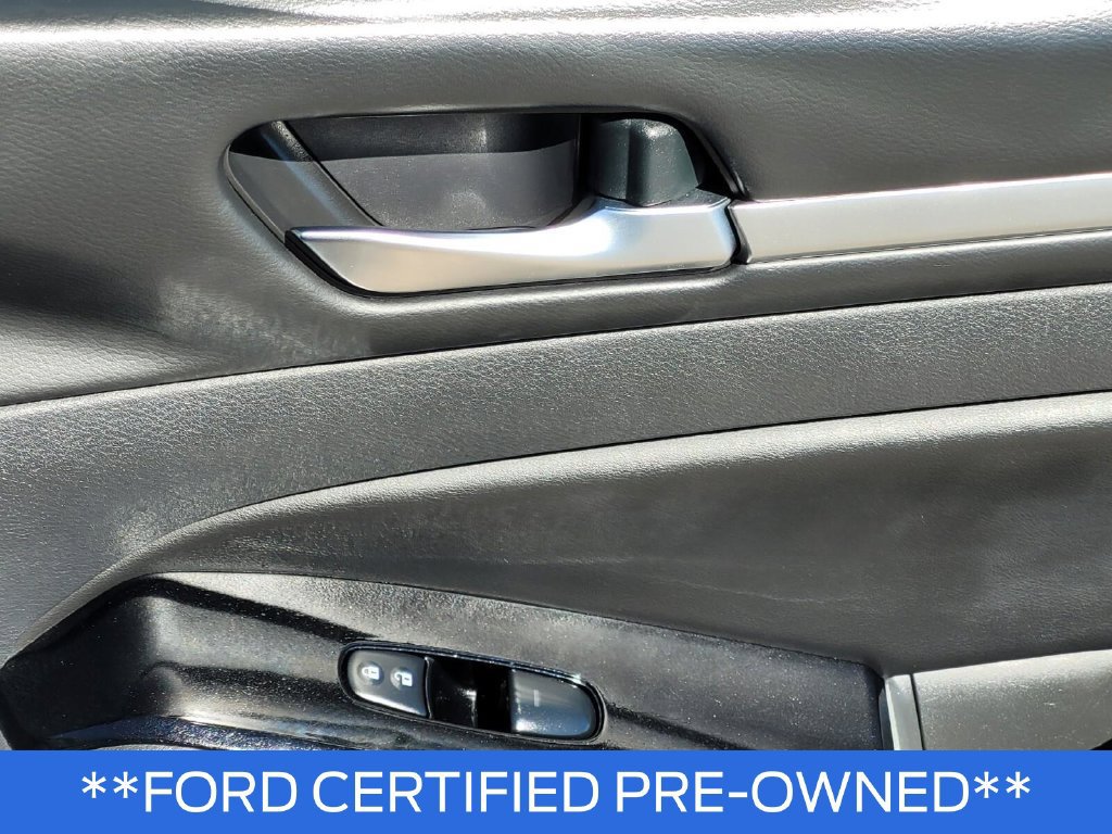 Used 2023 Nissan Altima 2.5 SV FWD image 12