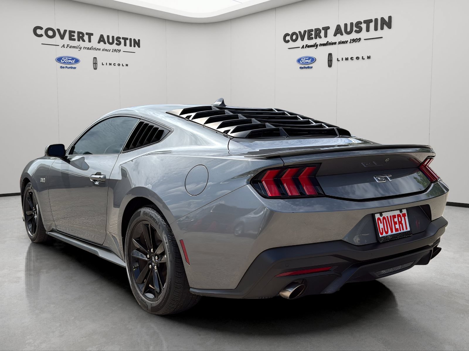 Certified 2024 Ford Mustang GT RWD image 3