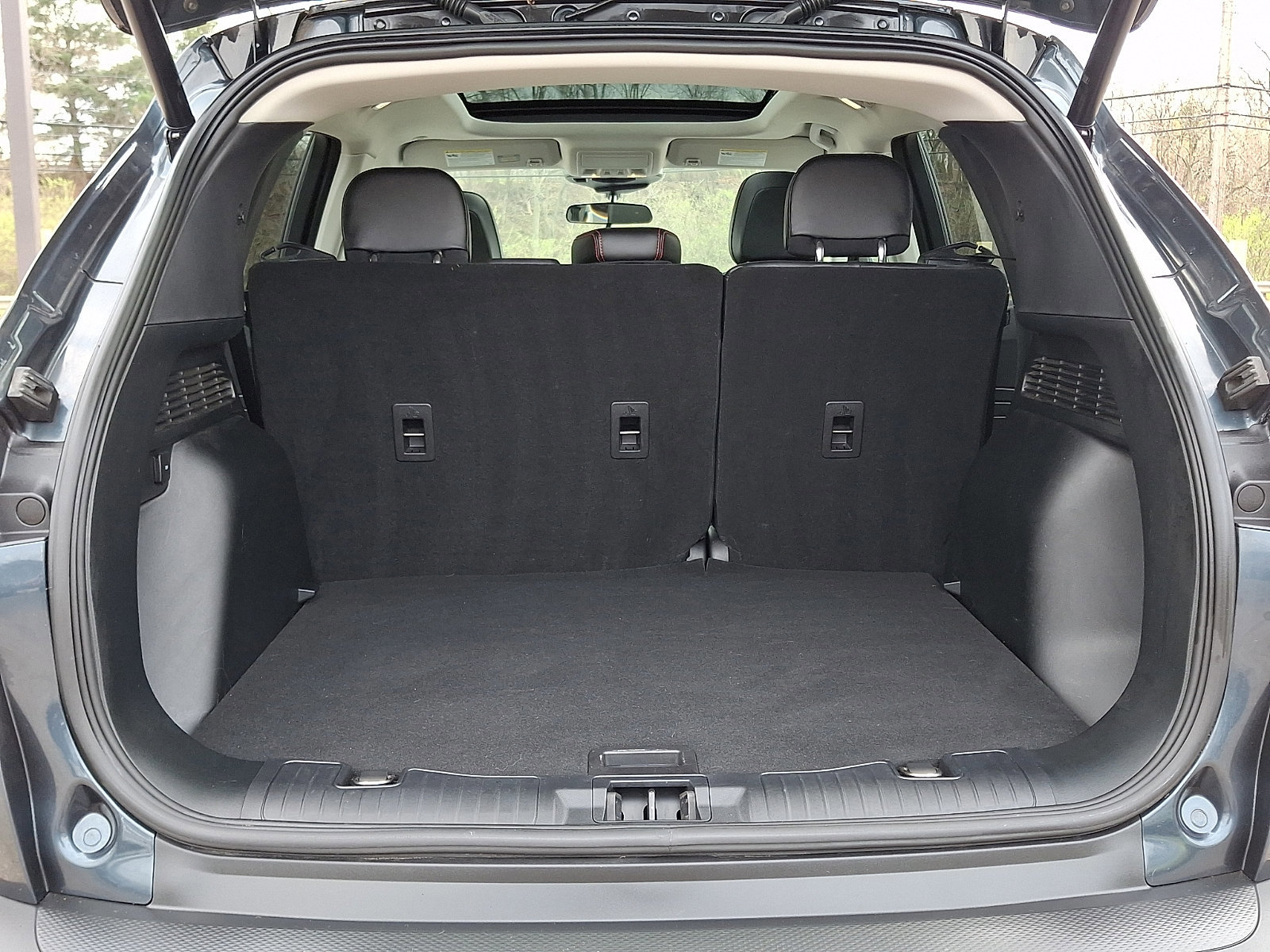 Certified 2022 Ford Escape SEL w/ SEL Stealth AWD Package image 28