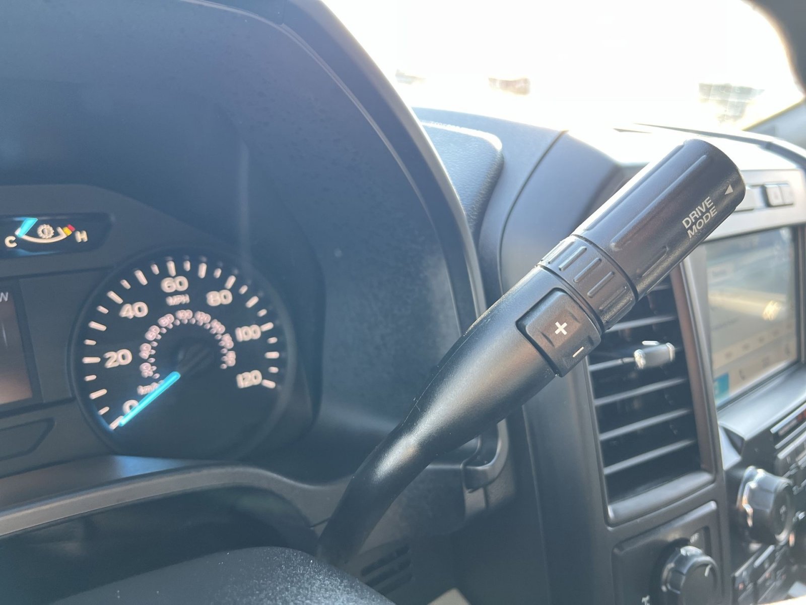 Certified 2018 Ford F150 XL w/ Equipment Group 101A Mid RWD image 29