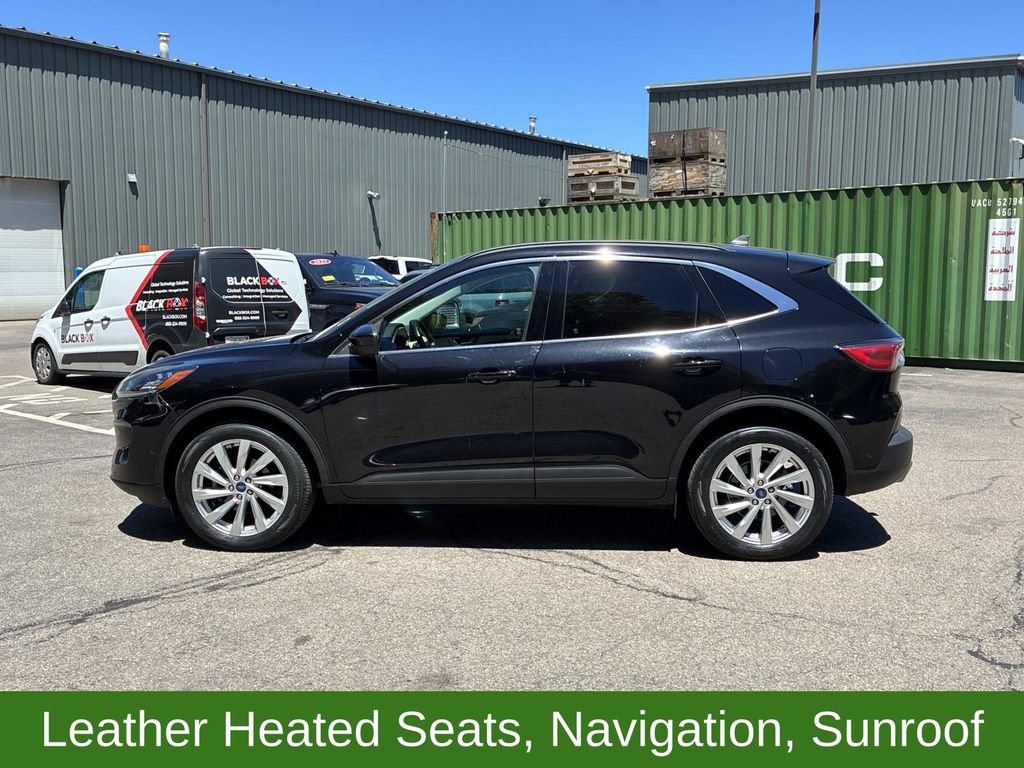 Certified 2022 Ford Escape Titanium w/ Titanium Elite Package AWD/4WD image 4
