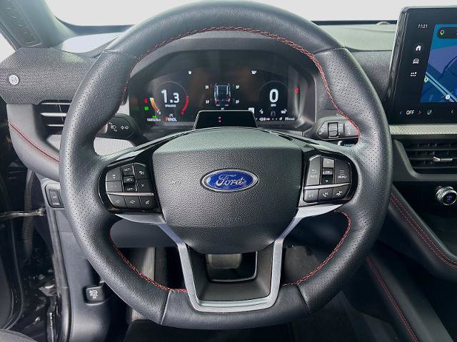 Certified 2025 Ford Explorer ST-Line w/ ST-Line Street Pack AWD/4WD image 11