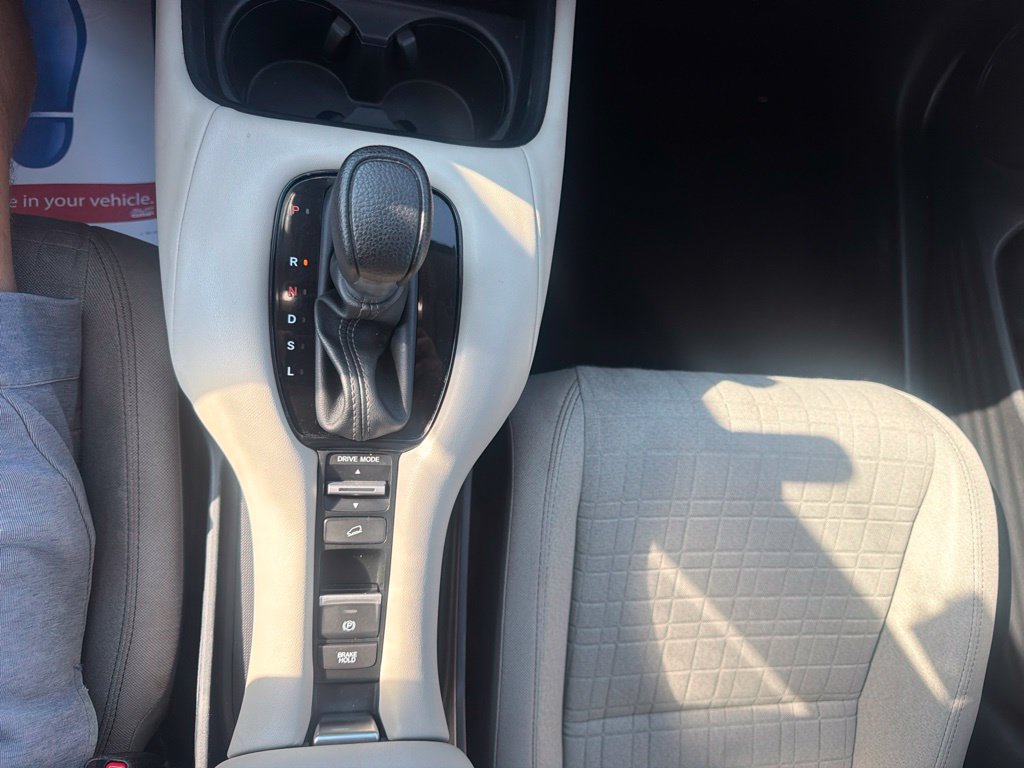 Used 2024 Honda HR-V LX image 32