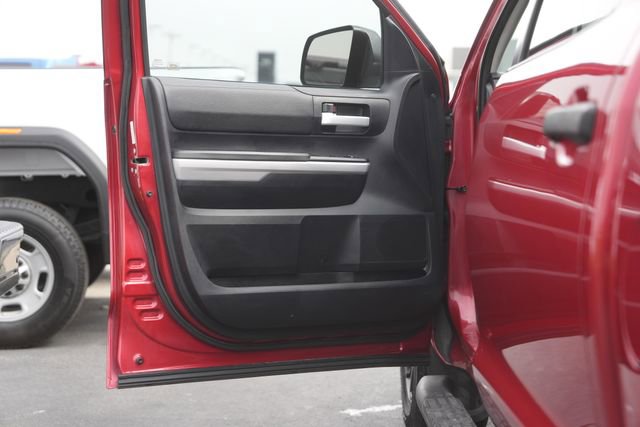 Used 2018 Toyota Tundra SR5 w/ SR5 Upgrade Package image 29