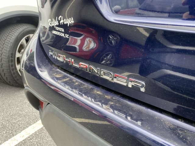 Used 2021 Toyota Highlander XLE FWD image 11