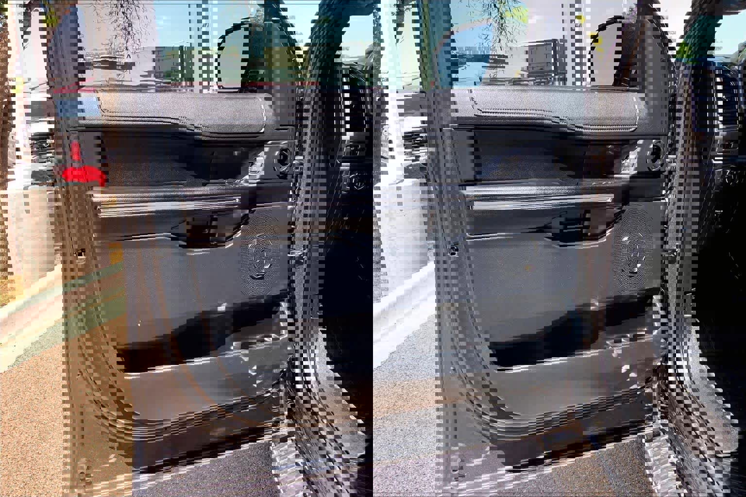 Certified 2021 Ford Expedition Max XLT image 22