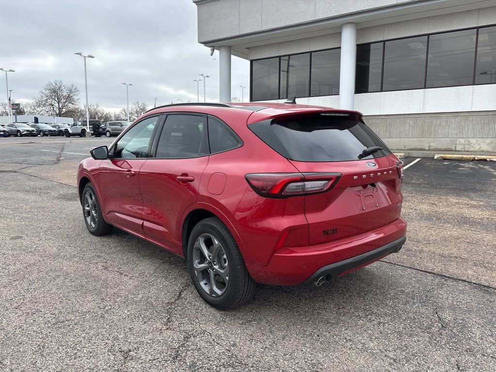 Certified 2024 Ford Escape ST-Line Select w/ Tech Pack #2 image 2