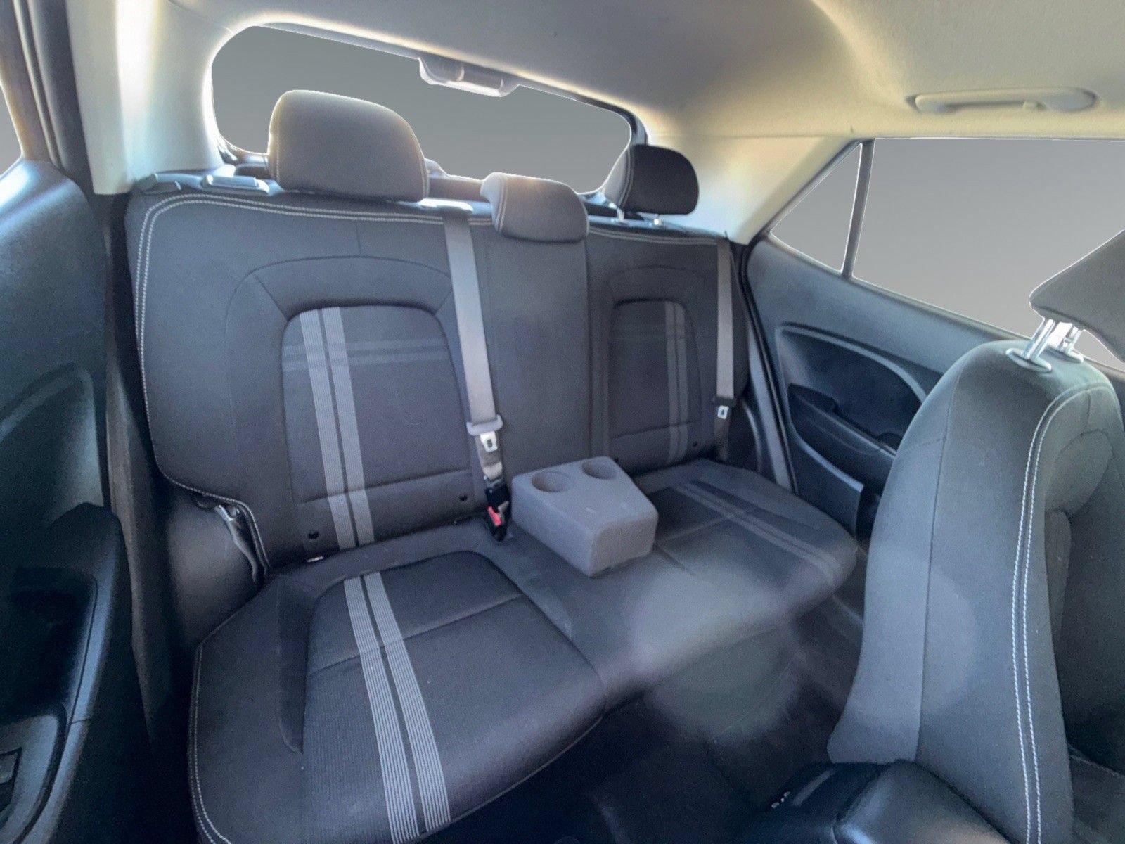 Used 2024 Hyundai Venue SEL FWD image 18