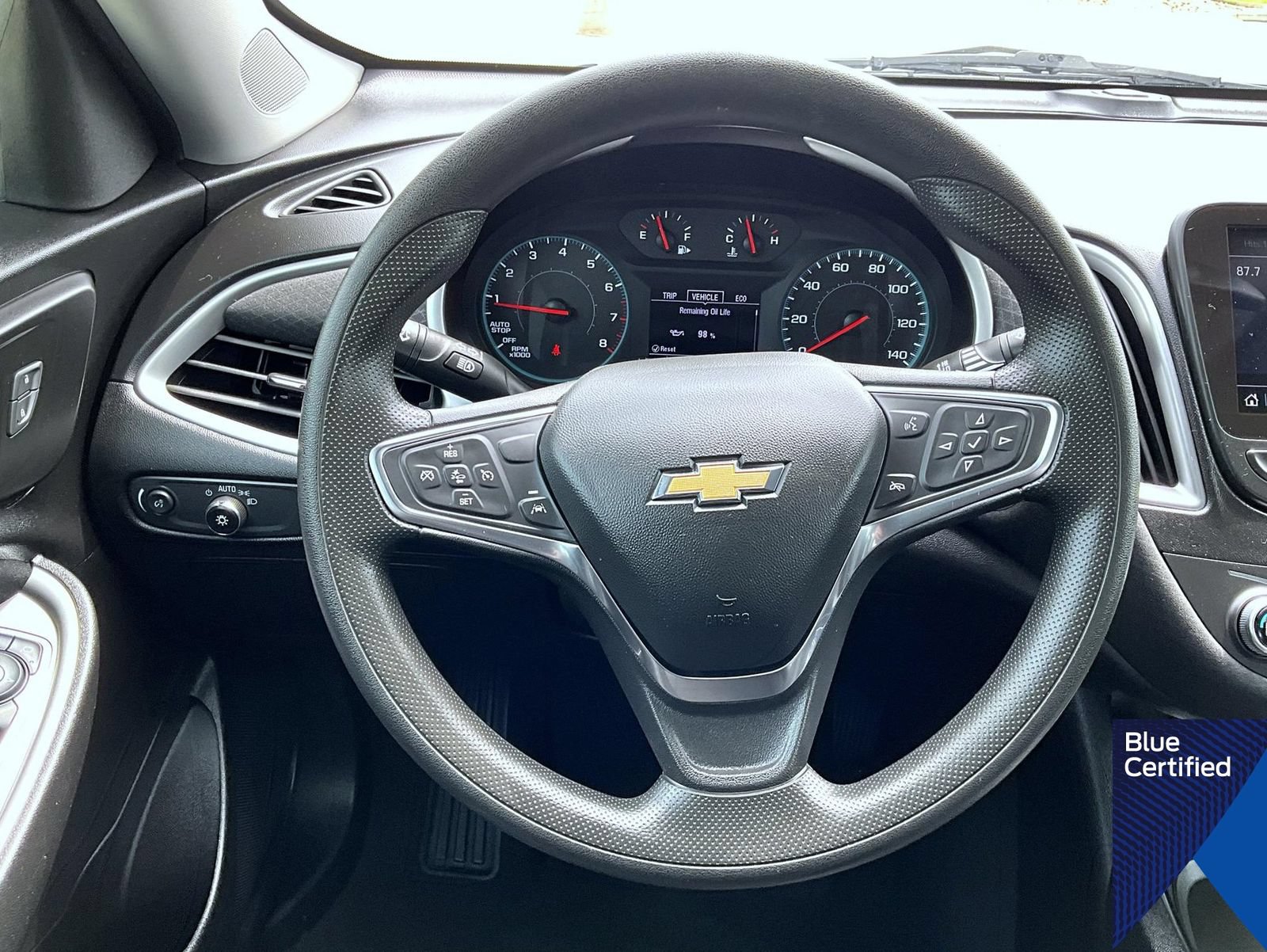 Used 2025 Chevrolet Malibu LT FWD image 11