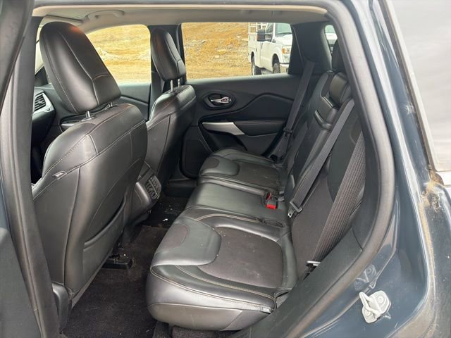 Used 2018 Jeep Cherokee Latitude Plus w/ Comfort/Convenience Group image 14