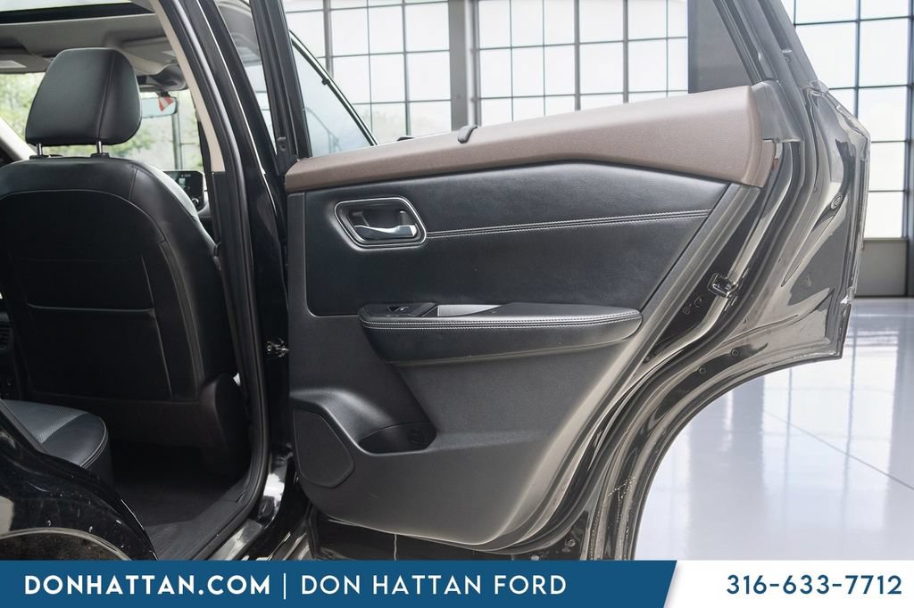 Used 2023 Nissan Rogue Platinum w/ Platinum Premium Package AWD/4WD image 22