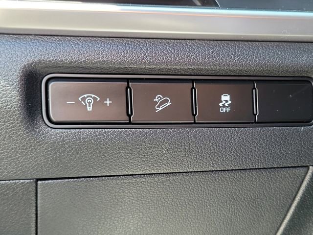 Used 2024 Kia Telluride S w/ S Sunroof Package FWD image 16