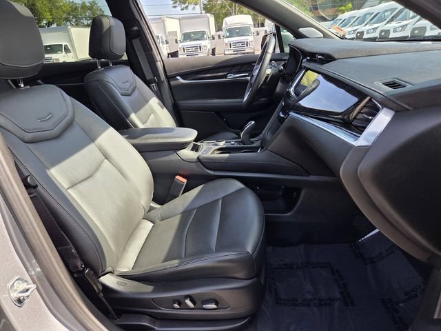 Used 2024 Cadillac XT6 Premium Luxury FWD image 19