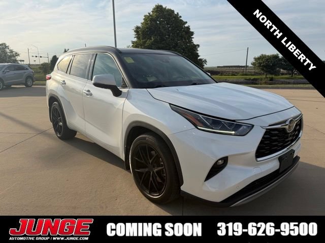 Used 2020 Toyota Highlander Platinum AWD/4WD image 2