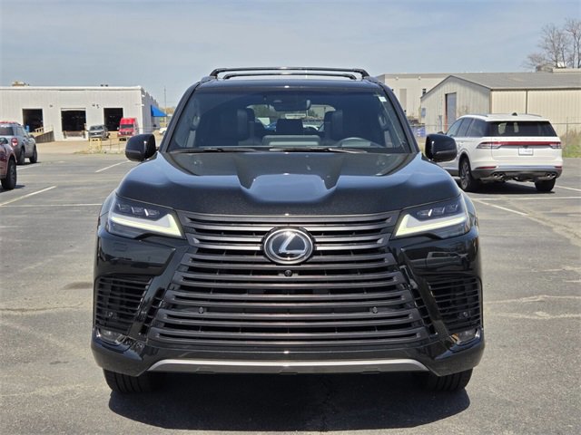 Used 2024 Lexus LX 600 4WD w/ Appearance Package image 8