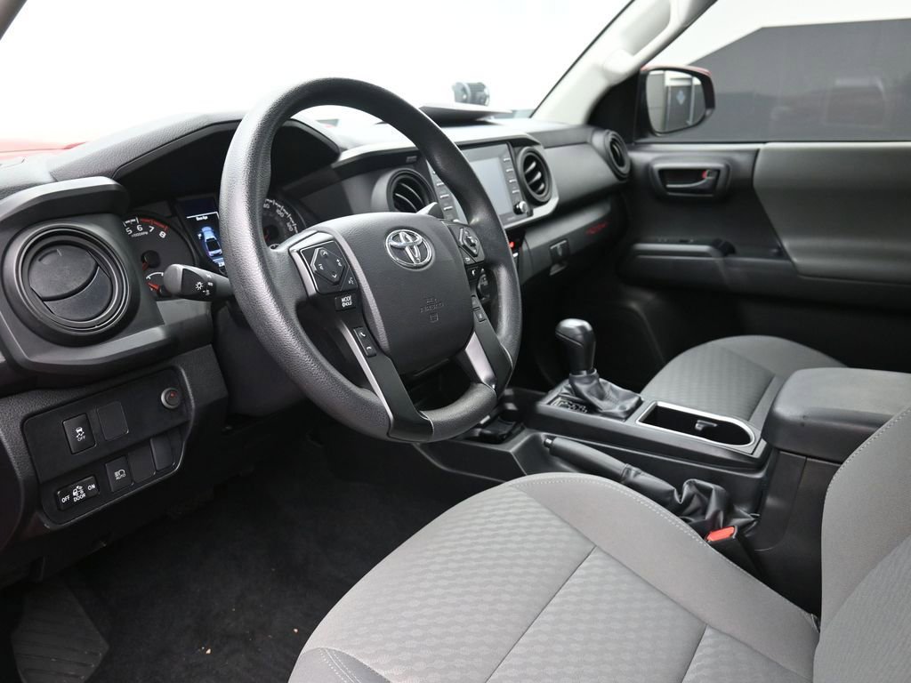 Used 2022 Toyota Tacoma SR image 18