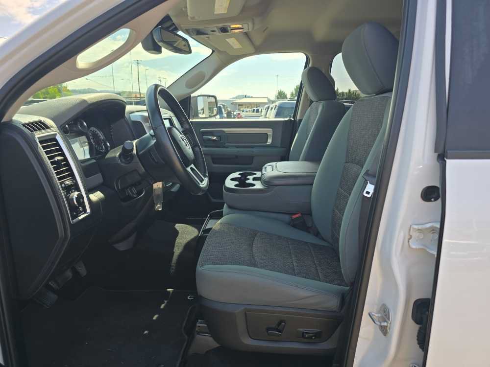 Used 2017 RAM 1500 Big Horn AWD/4WD image 9