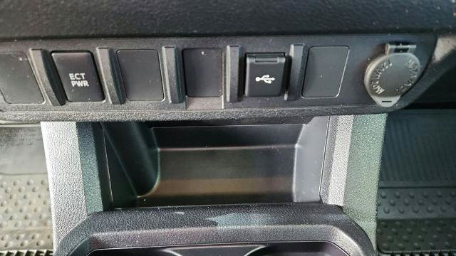 Used 2023 Toyota Tacoma SR AWD/4WD image 6