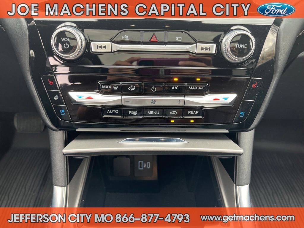 Certified 2023 Ford Explorer Platinum w/ Equipment Group 601A image 15