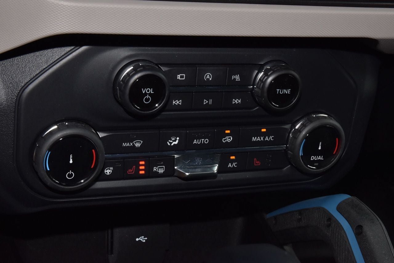 Certified 2022 Ford Bronco Wildtrak AWD/4WD image 31