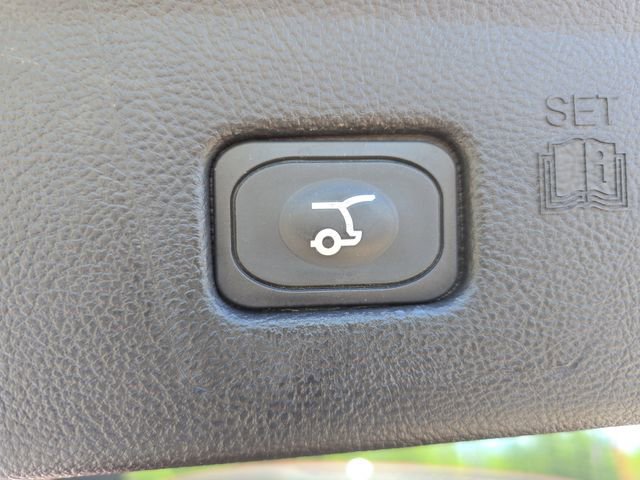 Certified 2024 Ford Edge SEL w/ Convenience Package AWD/4WD image 9