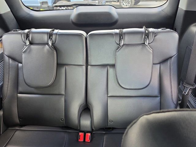 Certified 2023 Ford Explorer Limited w/ Limited Technology Package image 15