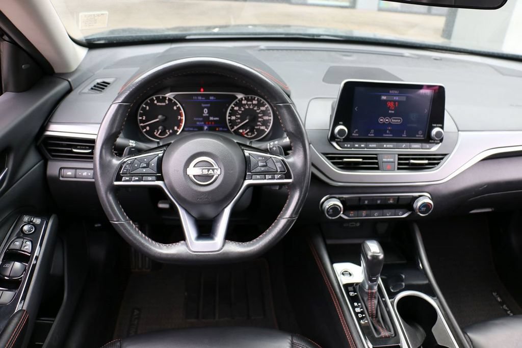 Used 2024 Nissan Altima 2.5 SR FWD image 22