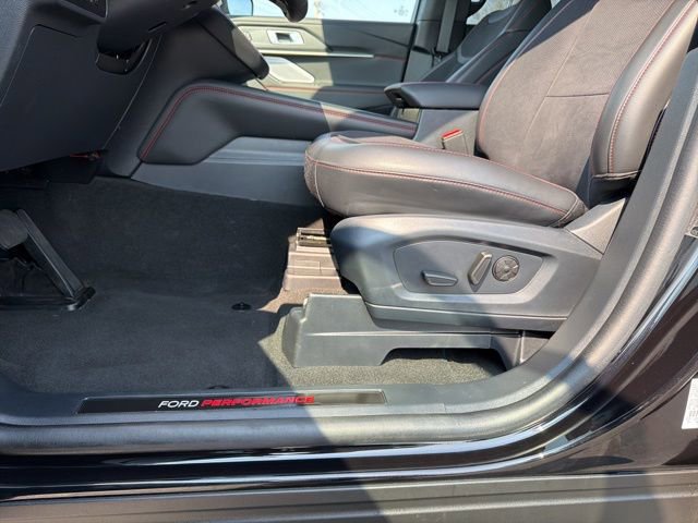 Certified 2025 Ford Explorer ST image 16